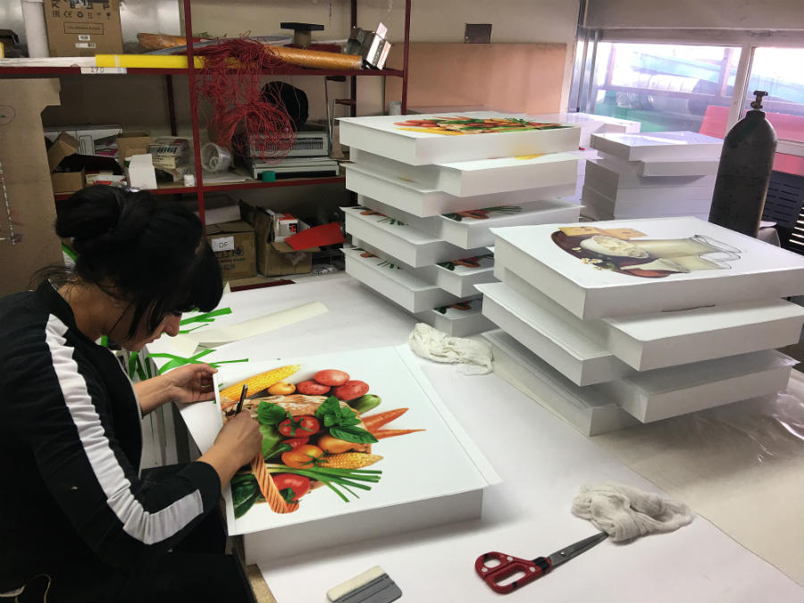 На производстве